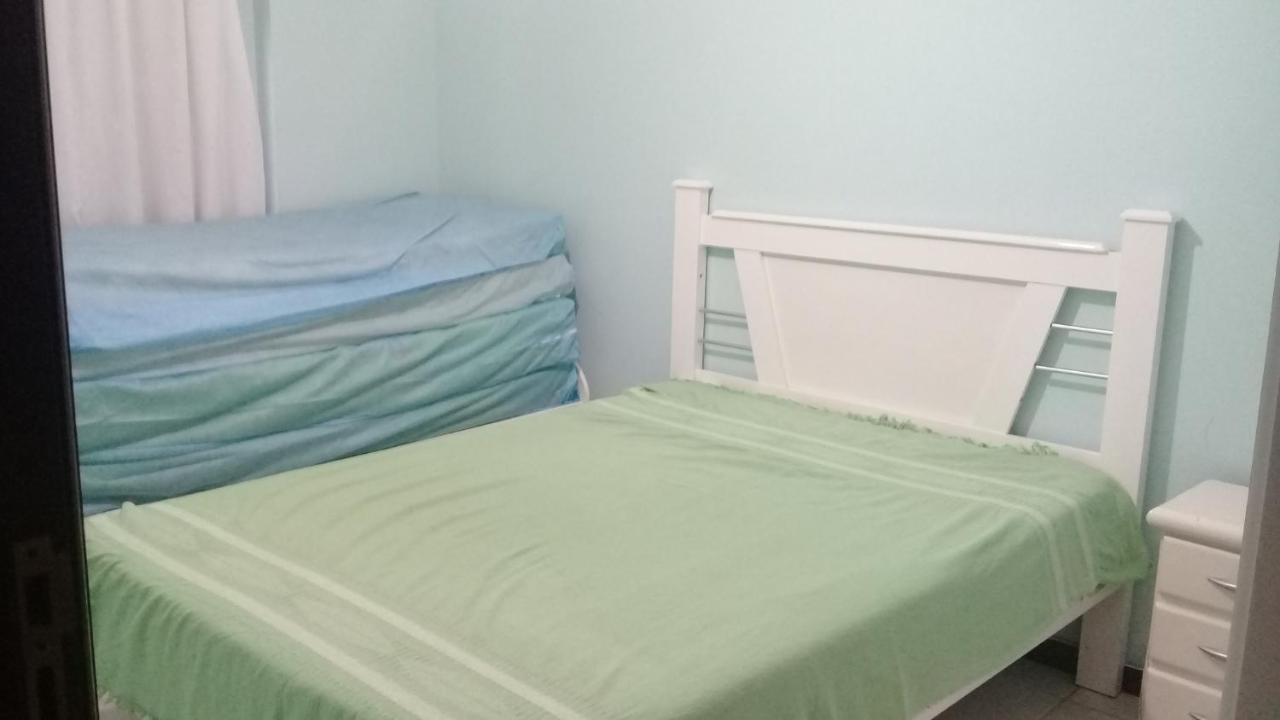 Apartamento De 2 Domitorios E 1 Garagem No Centro De Bombinhas 50 Metros Da Praia Na Avenida Principal Proximo Ao Shopping Punta Blu Bagian luar foto