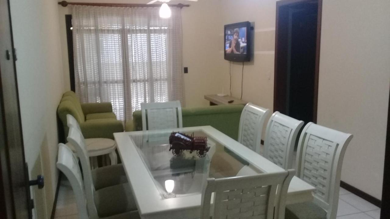 Apartamento De 2 Domitorios E 1 Garagem No Centro De Bombinhas 50 Metros Da Praia Na Avenida Principal Proximo Ao Shopping Punta Blu Bagian luar foto