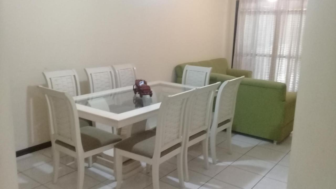 Apartamento De 2 Domitorios E 1 Garagem No Centro De Bombinhas 50 Metros Da Praia Na Avenida Principal Proximo Ao Shopping Punta Blu Bagian luar foto
