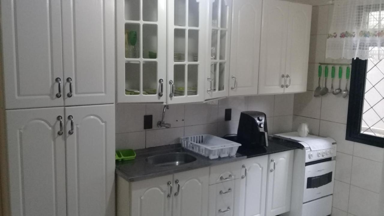 Apartamento De 2 Domitorios E 1 Garagem No Centro De Bombinhas 50 Metros Da Praia Na Avenida Principal Proximo Ao Shopping Punta Blu Bagian luar foto